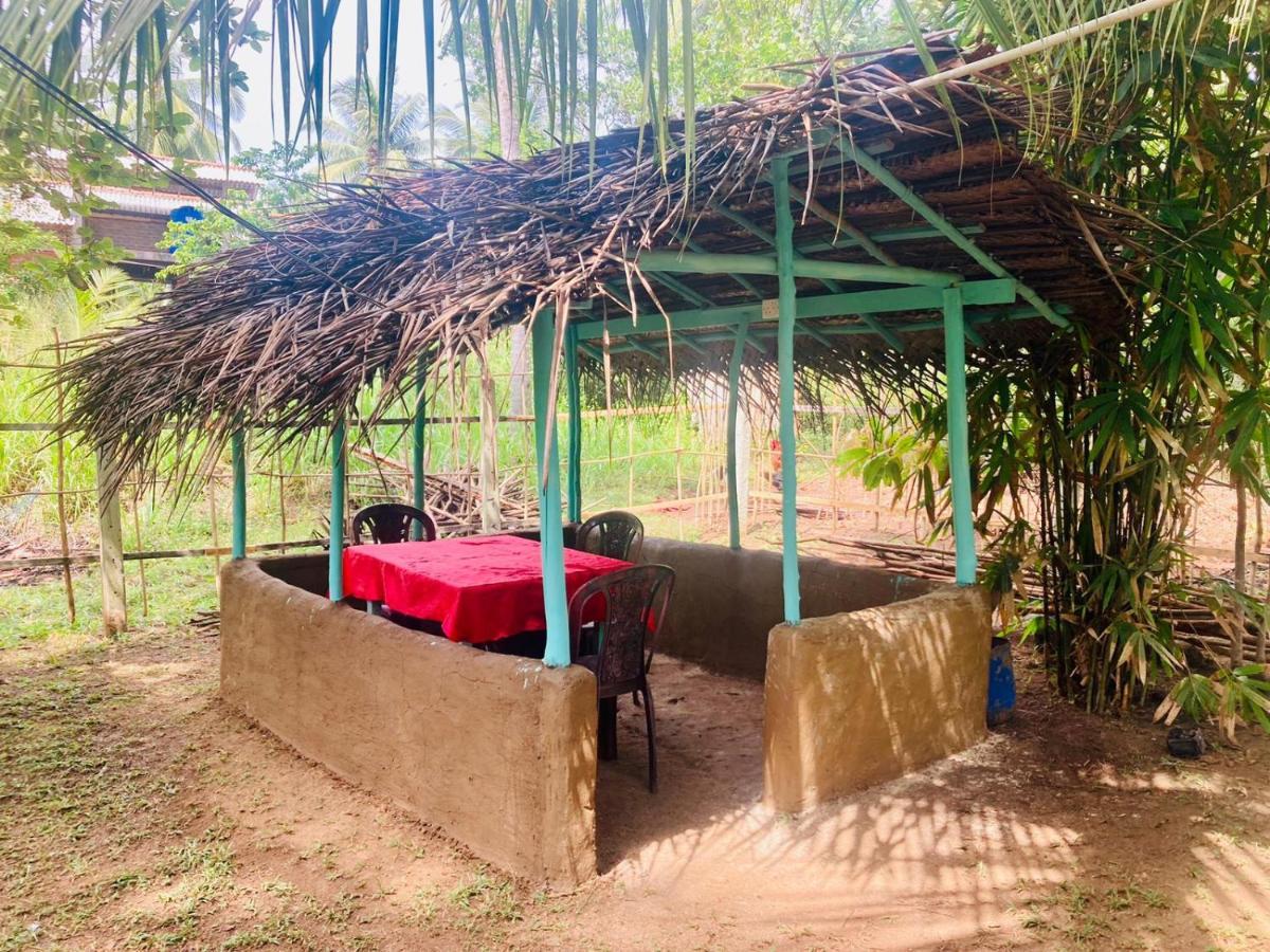 Bamboo Home Stay Hiriketiya Dikwella Exterior foto